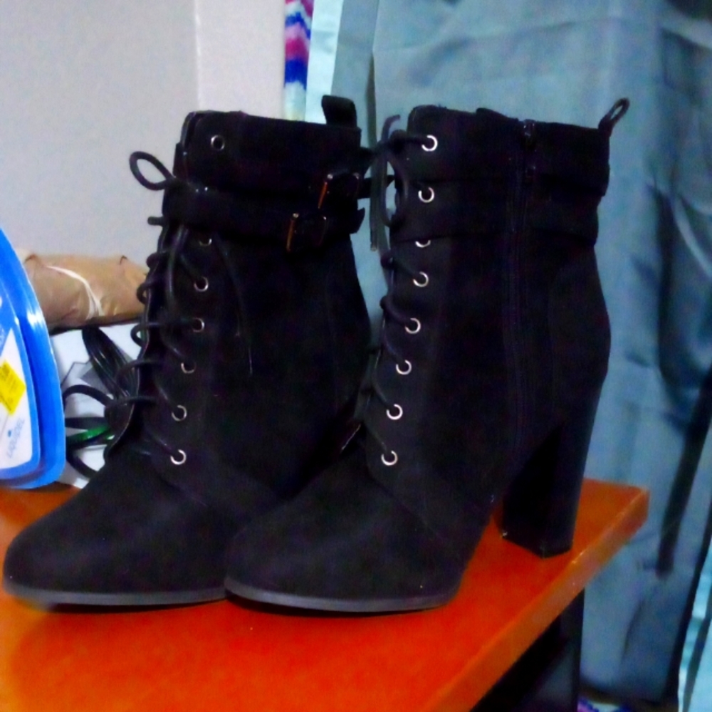 Wild Diva Velvet Suede Ankle zip/tie Boots